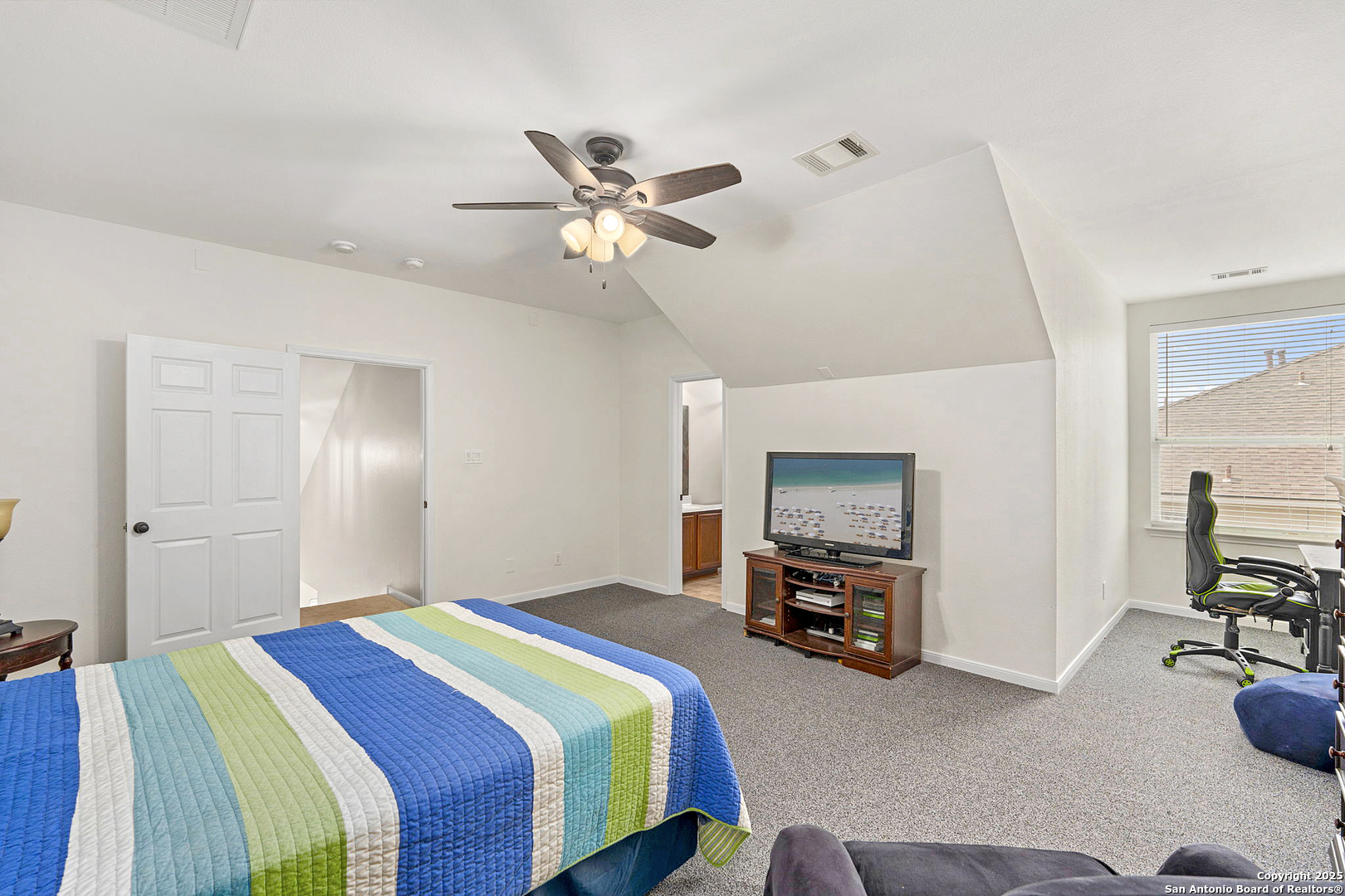 16106 Ponderosa Pass