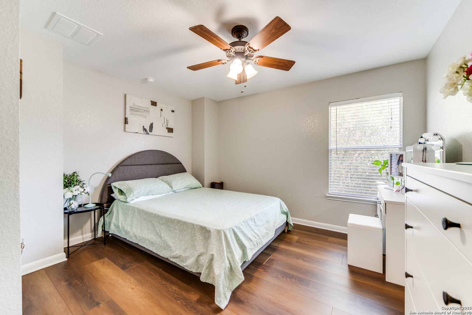 24442 Buck Creek