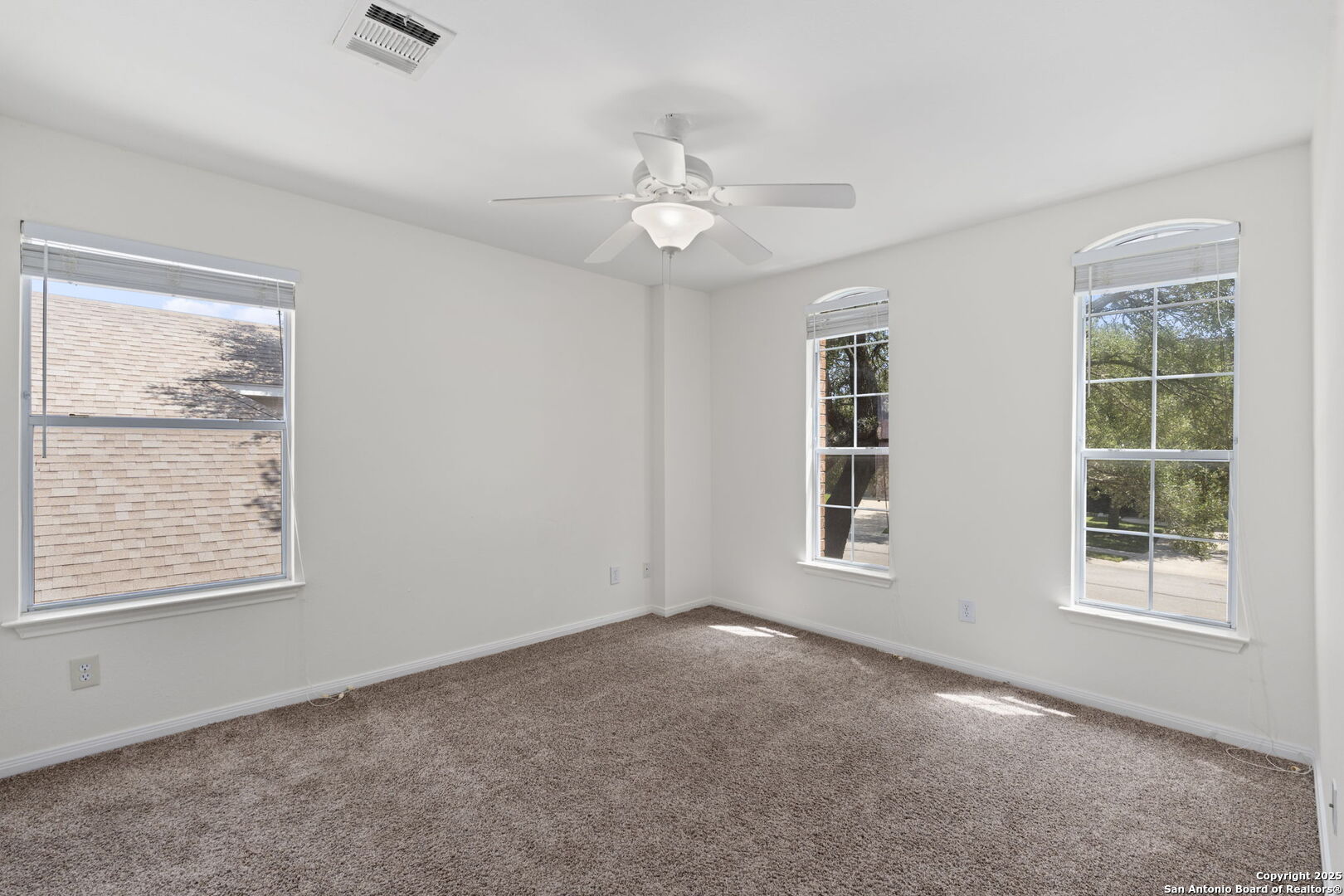 815 Windhurst