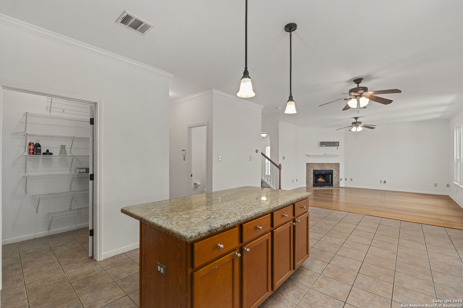 815 Windhurst