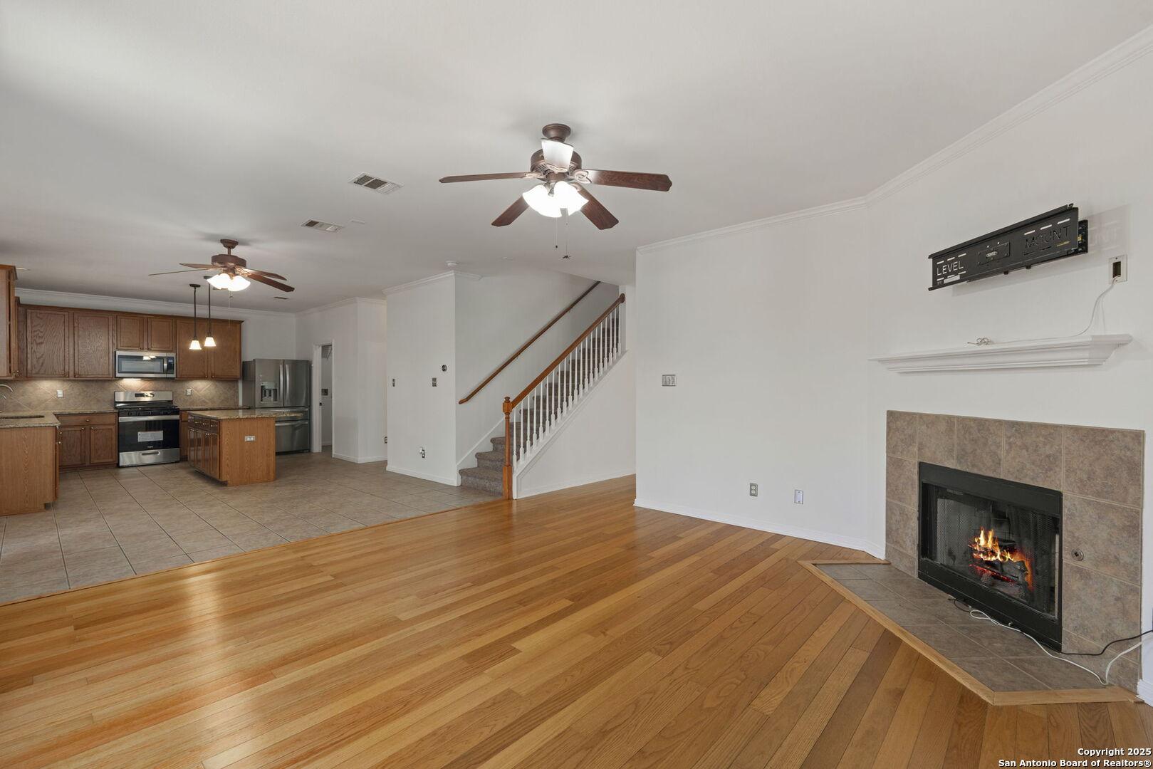 815 Windhurst