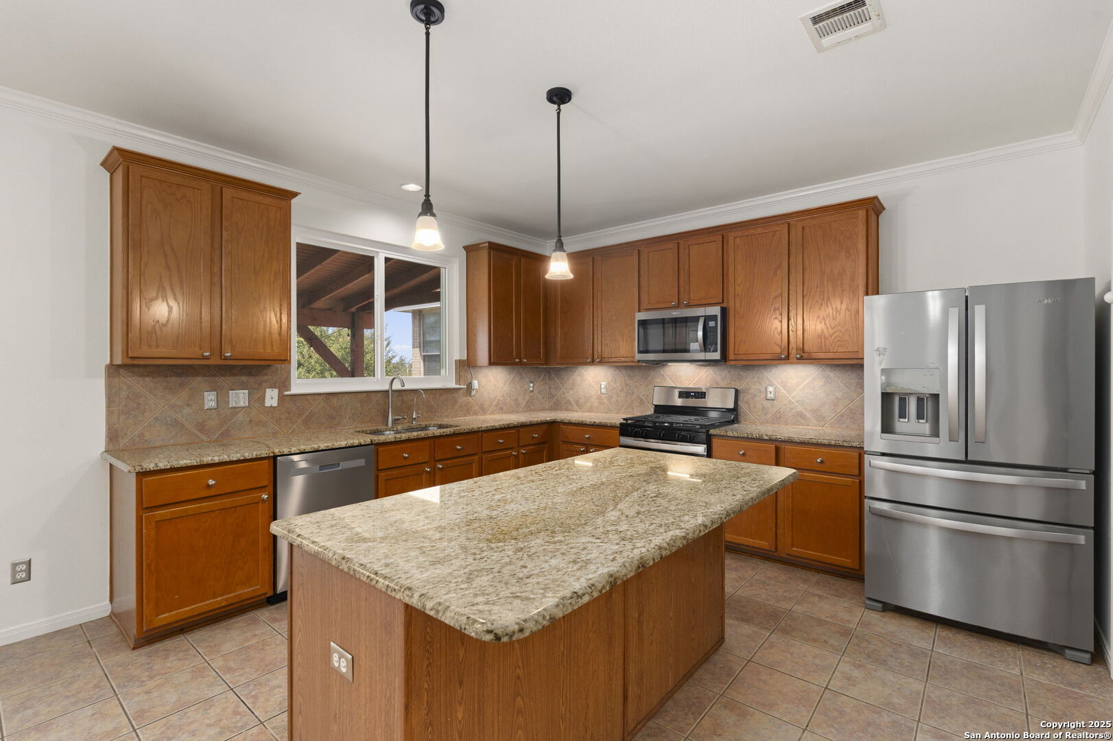815 Windhurst