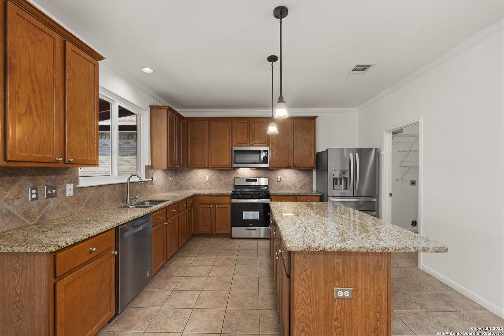 815 Windhurst