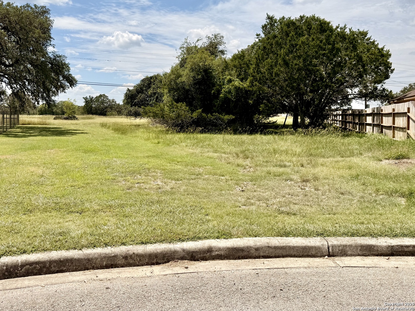 LOT 14 White Tail Ln