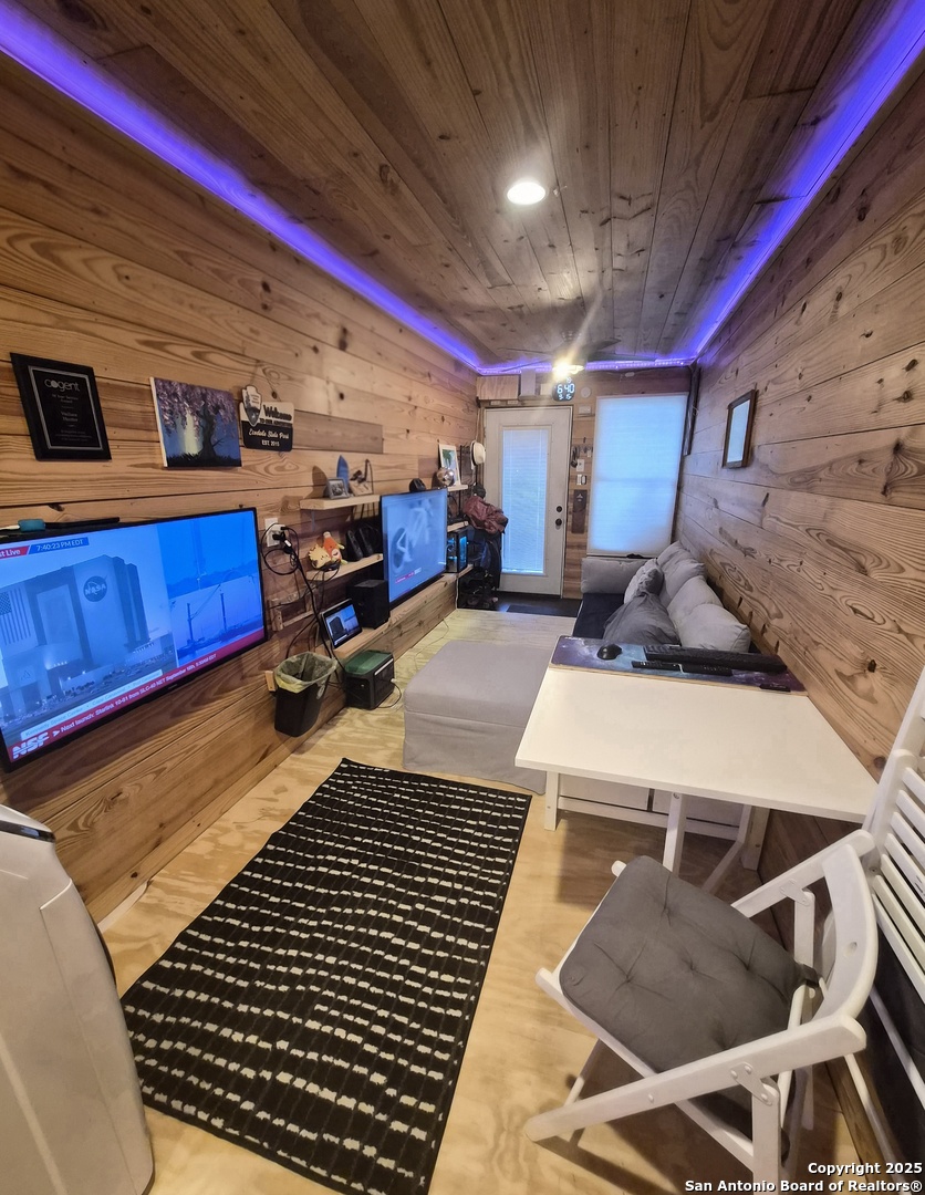 545 Spanish Oak Road