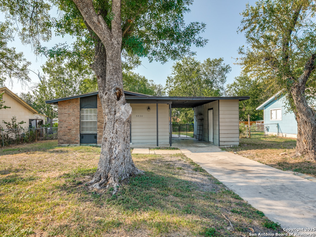 5830 Castle Yard