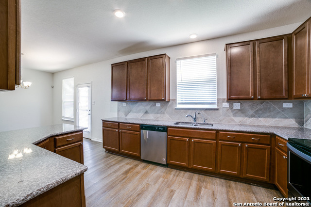 8418 FORTUNA VALLEY