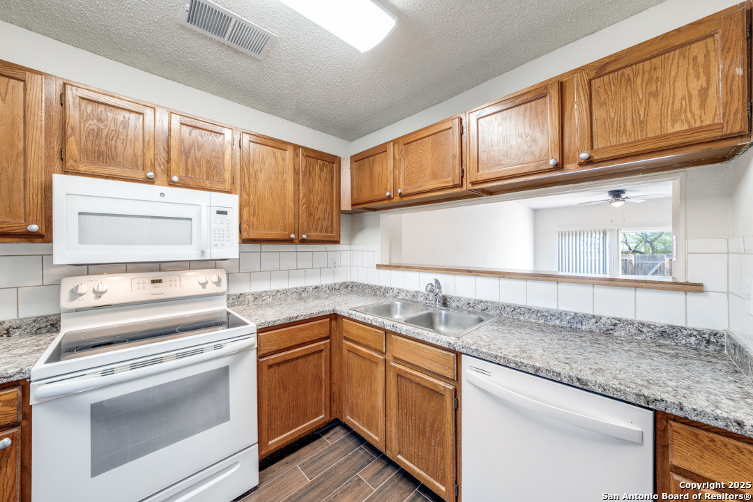 10254 Dover Ridge 204