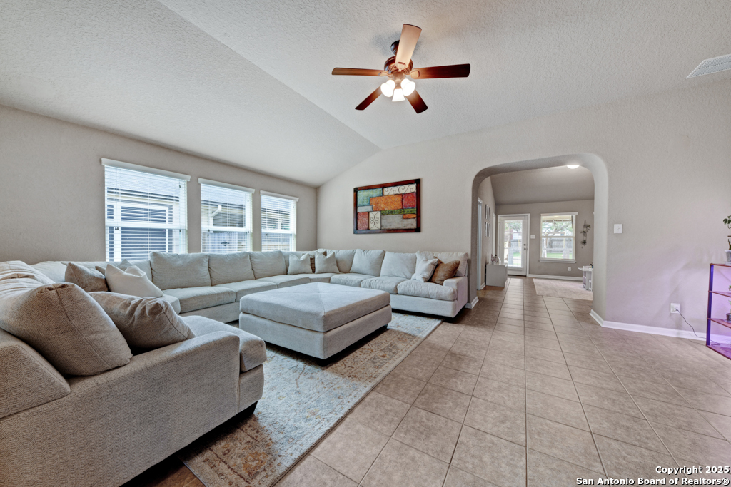 11750 Autumndale