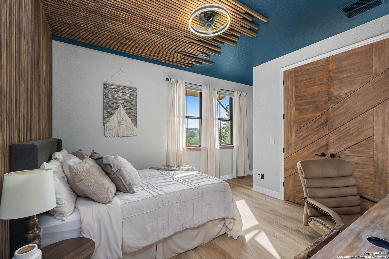 29051 Hobblebush