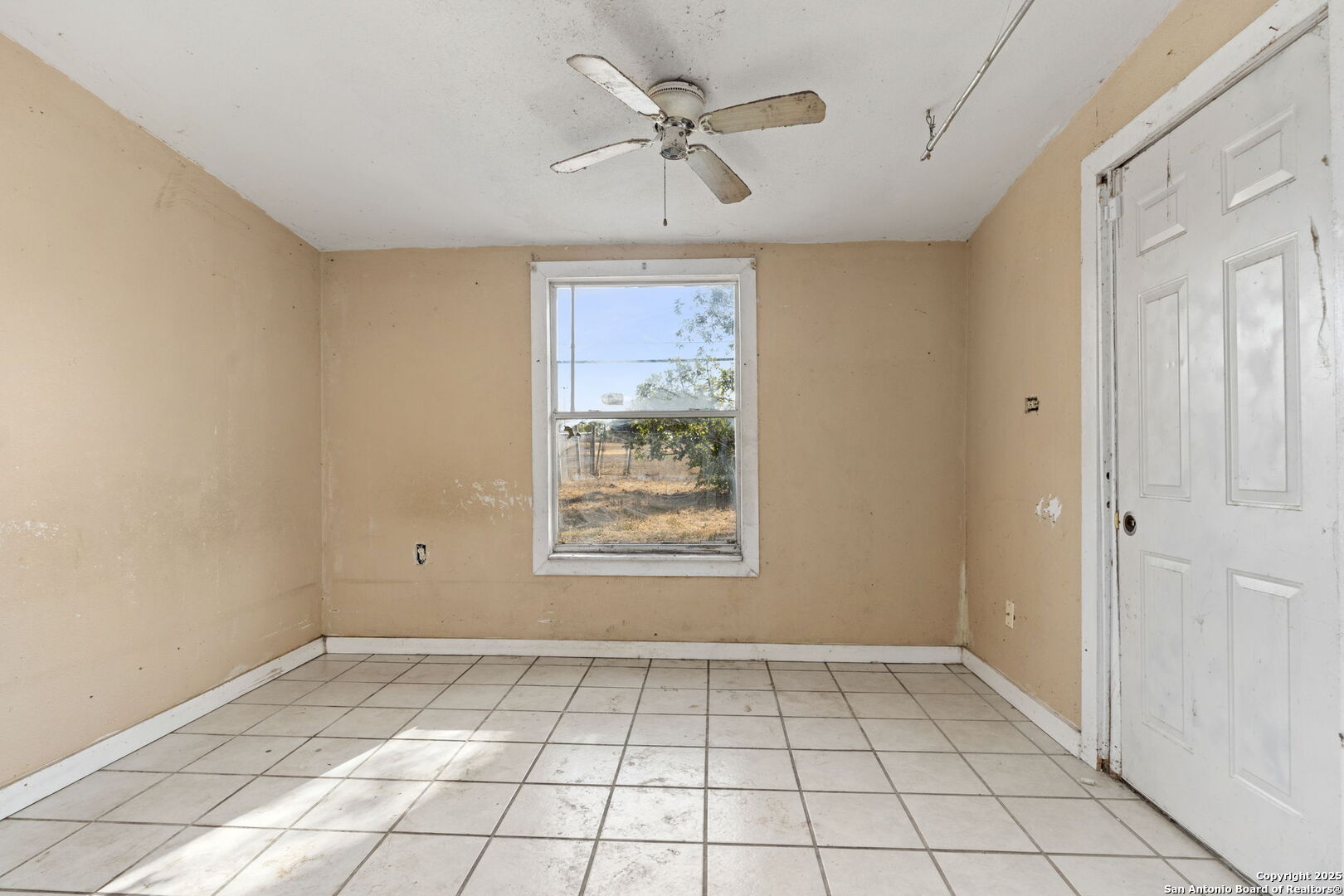 8806 Prairie Hill