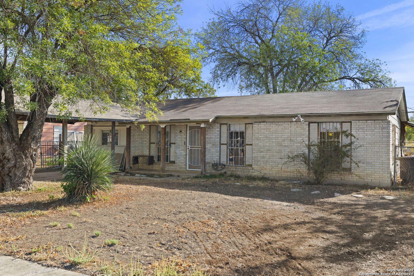 8806 Prairie Hill