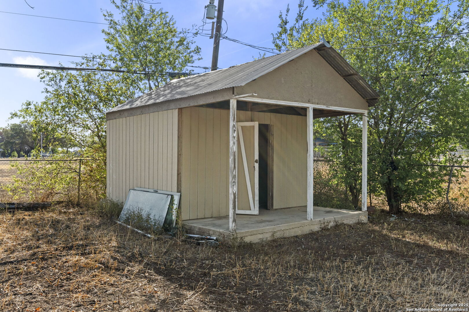 8806 Prairie Hill