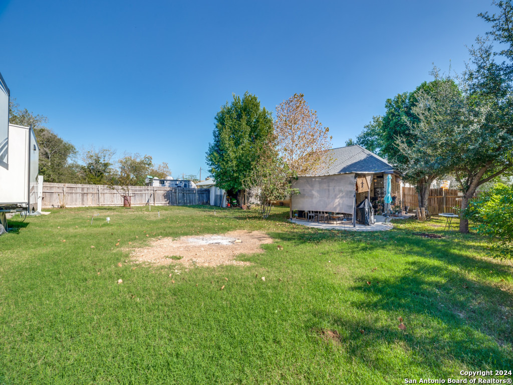 403 HACKBERRY
