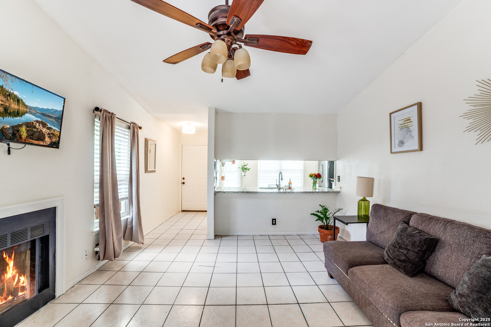 6775 Hickory Springs