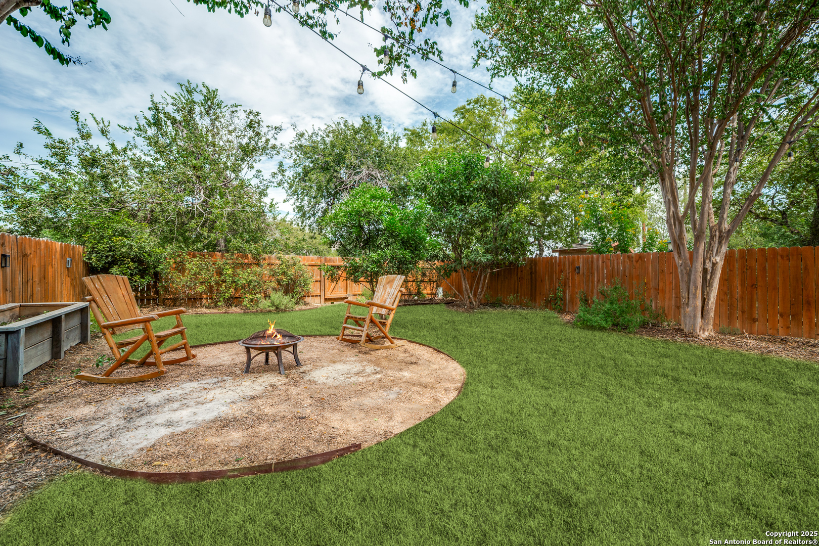 6775 Hickory Springs