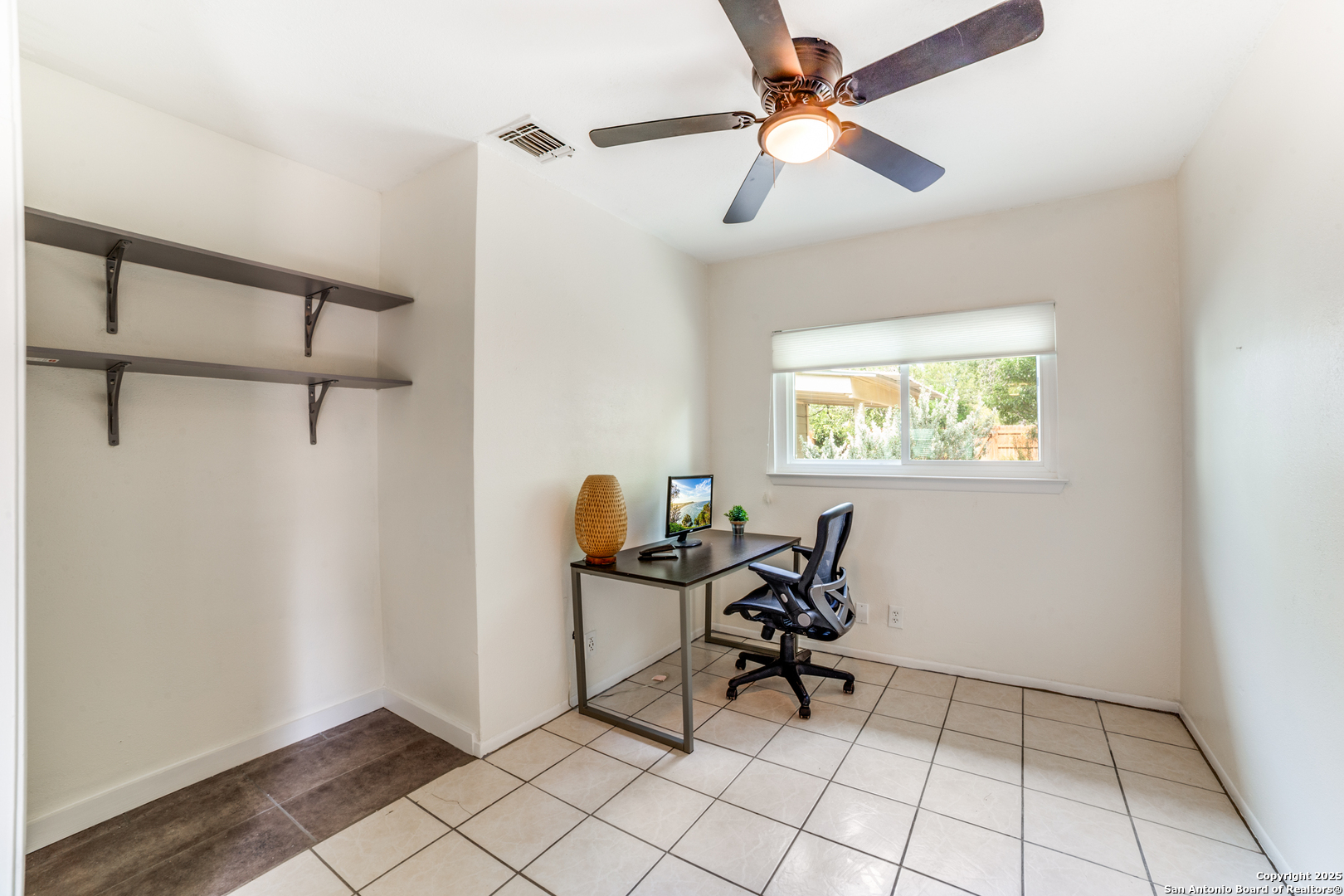6775 Hickory Springs