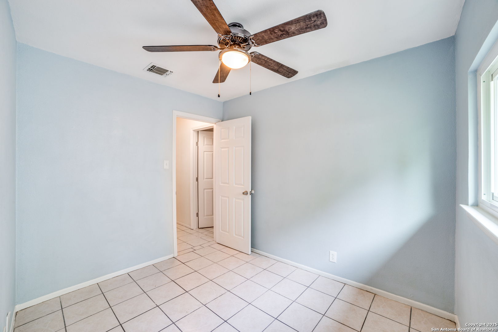 6775 Hickory Springs