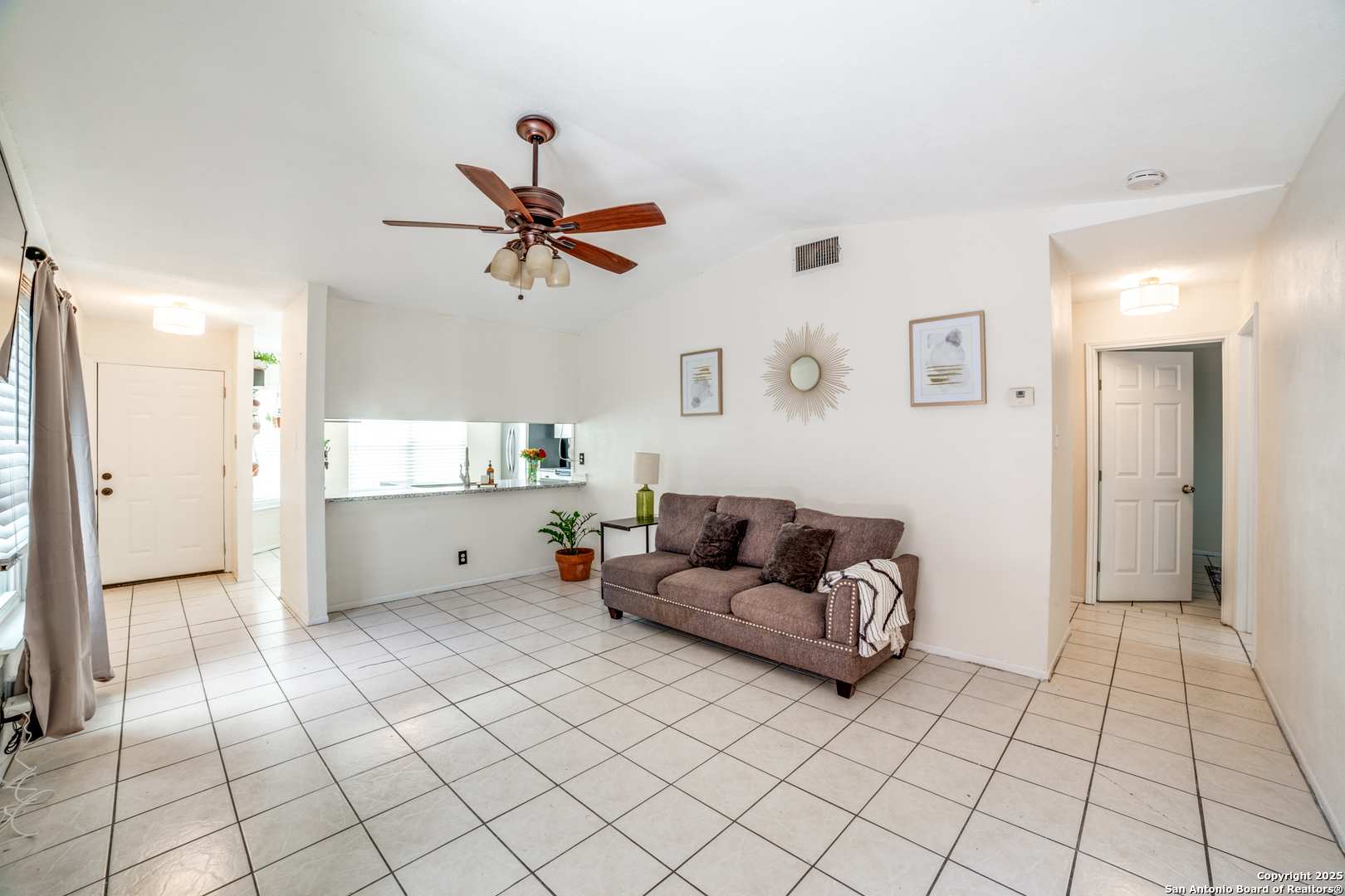 6775 Hickory Springs