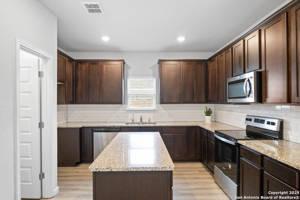 9938 rancho real