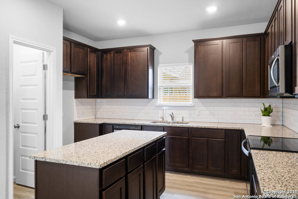9938 rancho real