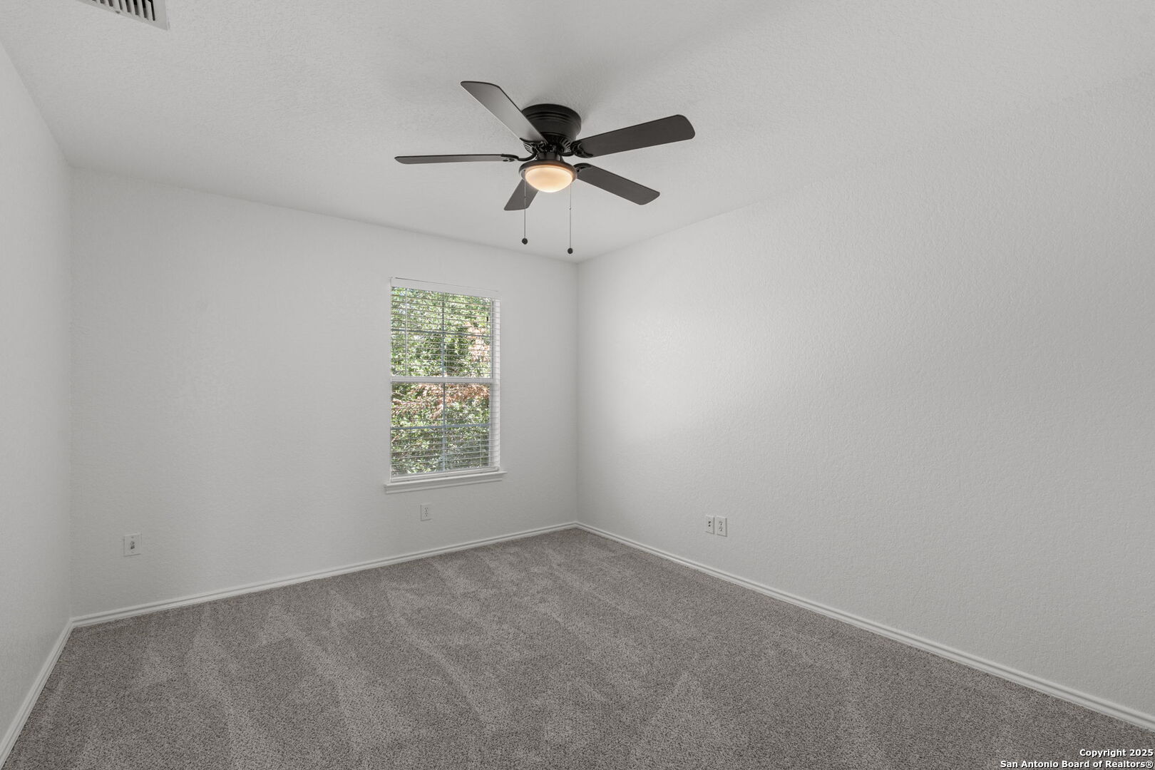 12206 Medina Mill