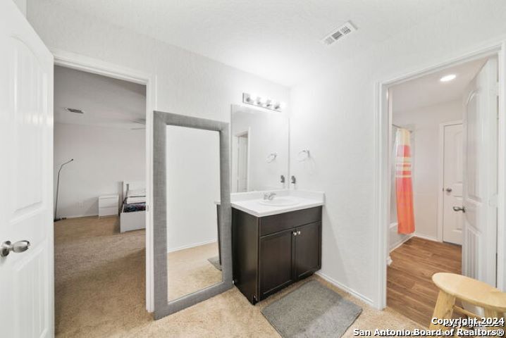 11423 BLACKMORE LEAP