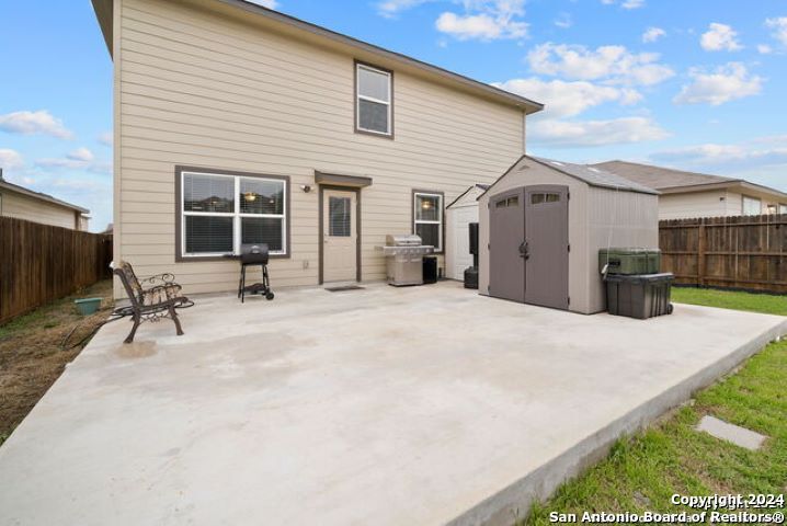 11423 BLACKMORE LEAP