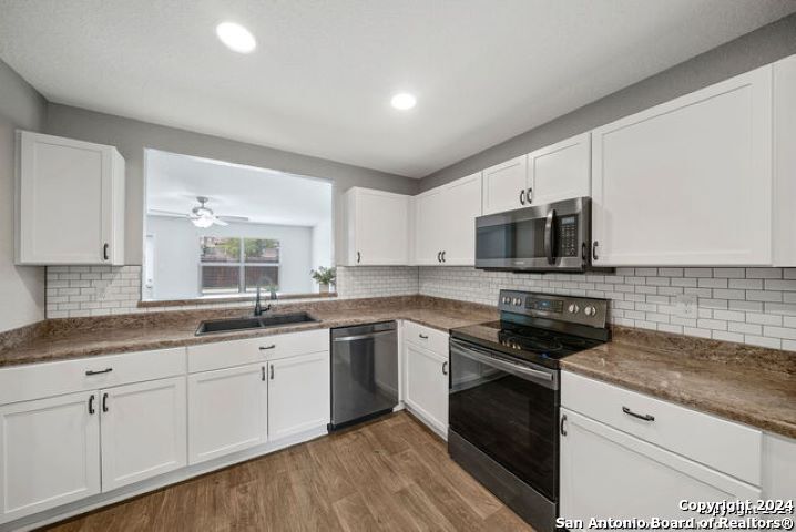 11423 BLACKMORE LEAP