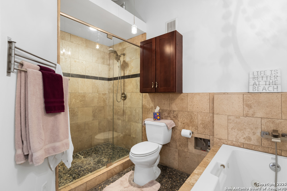 1339 S Flores 203