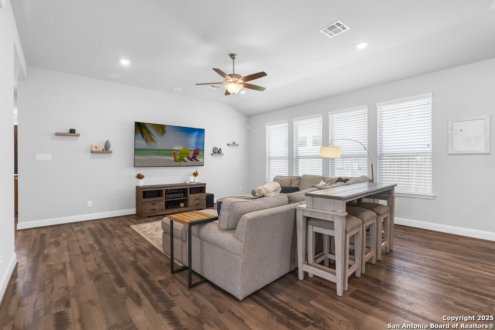 2343 greystone