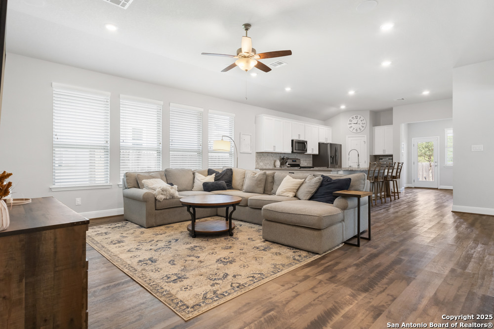 2343 greystone