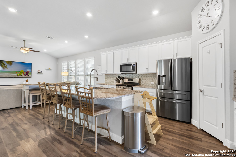 2343 greystone