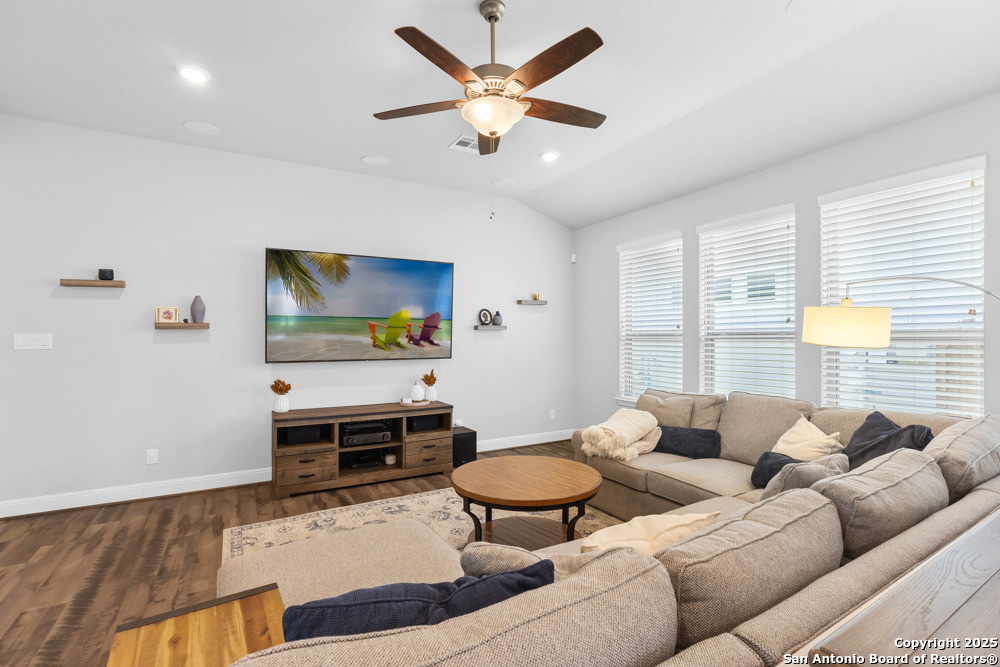 2343 greystone