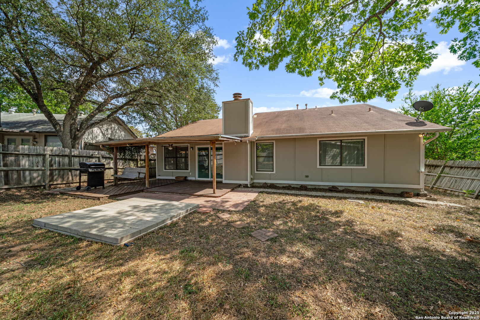 824 Garden Meadow