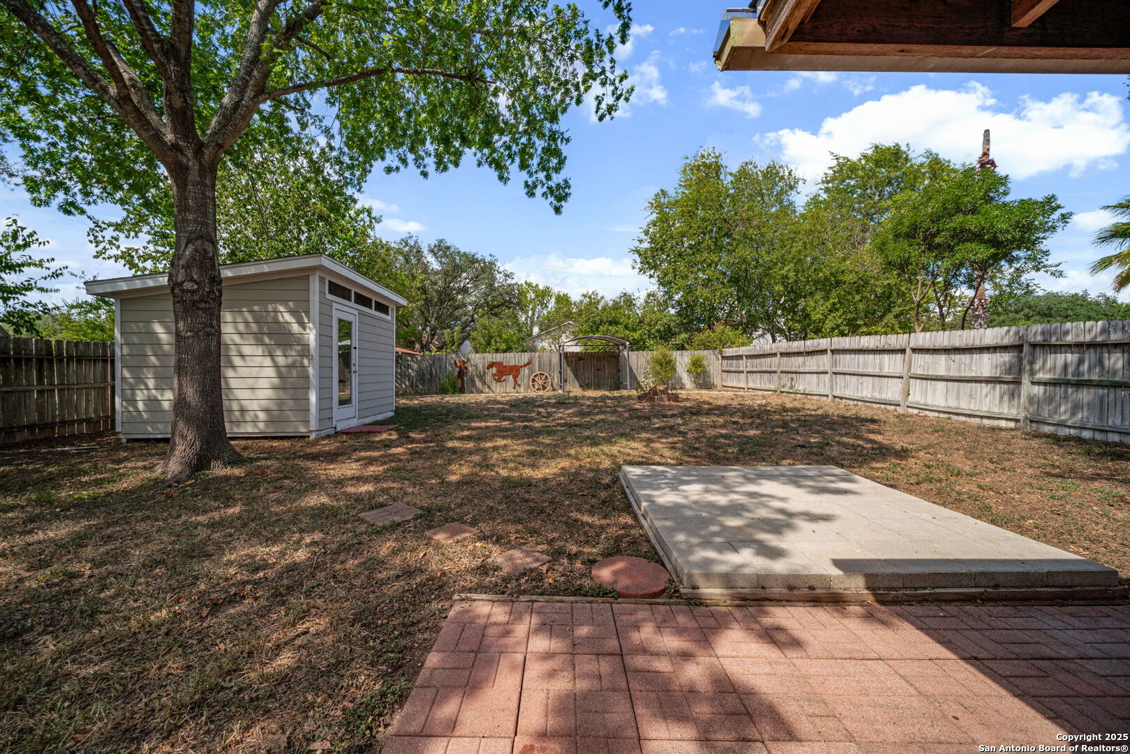 824 Garden Meadow