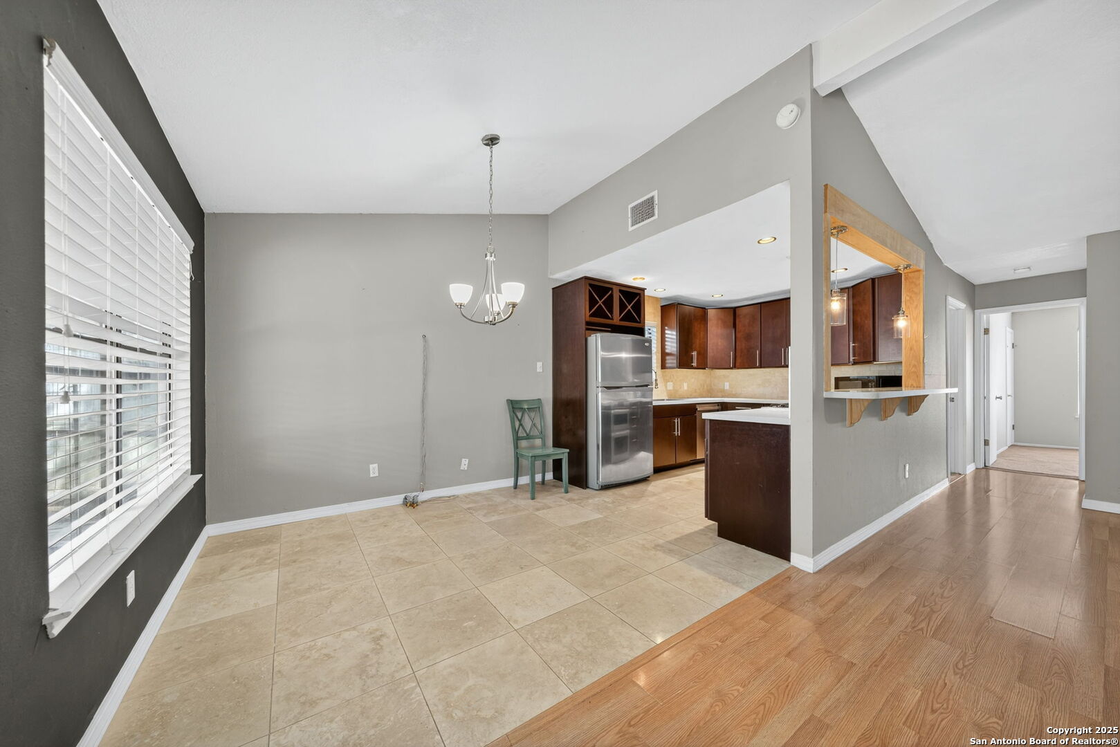 824 Garden Meadow