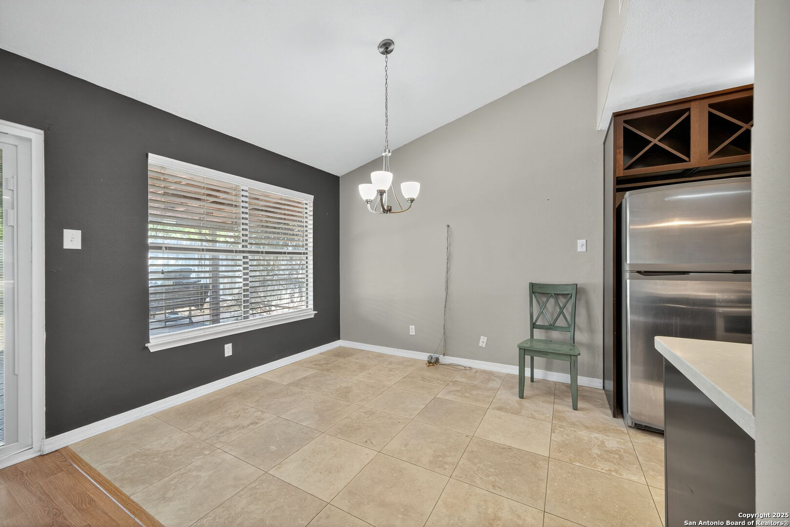 824 Garden Meadow
