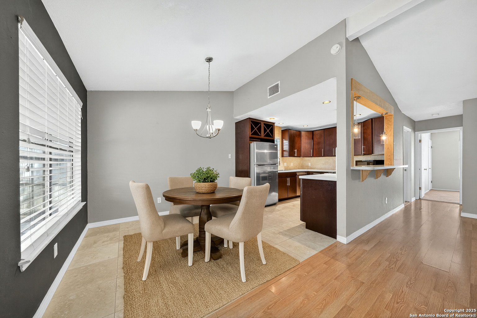 824 Garden Meadow