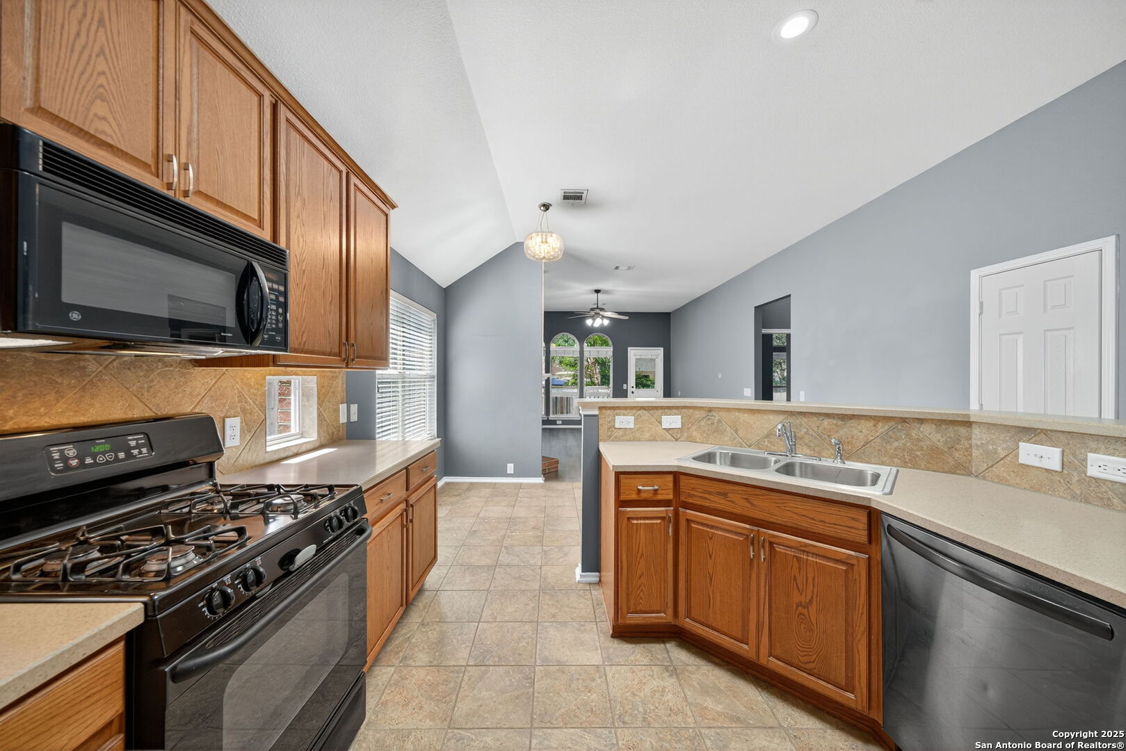 4525 Ridge Canyon