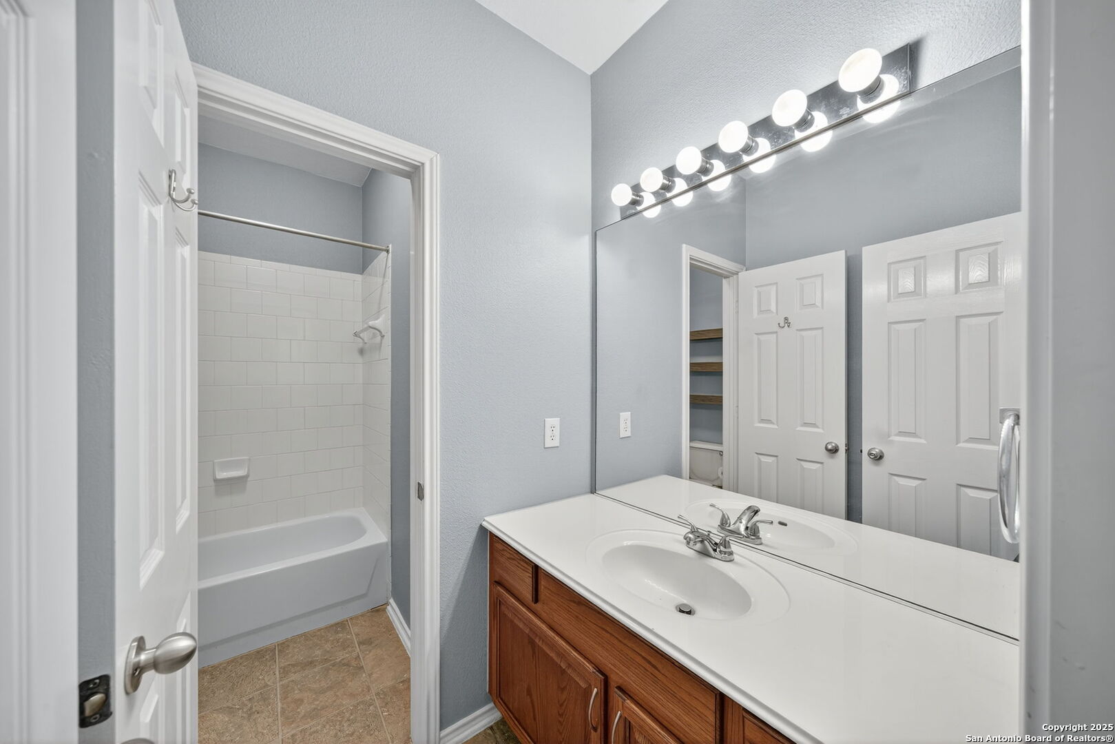 4525 Ridge Canyon