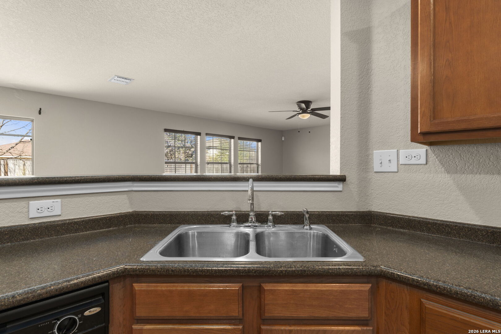 10127 Ancient Anchor