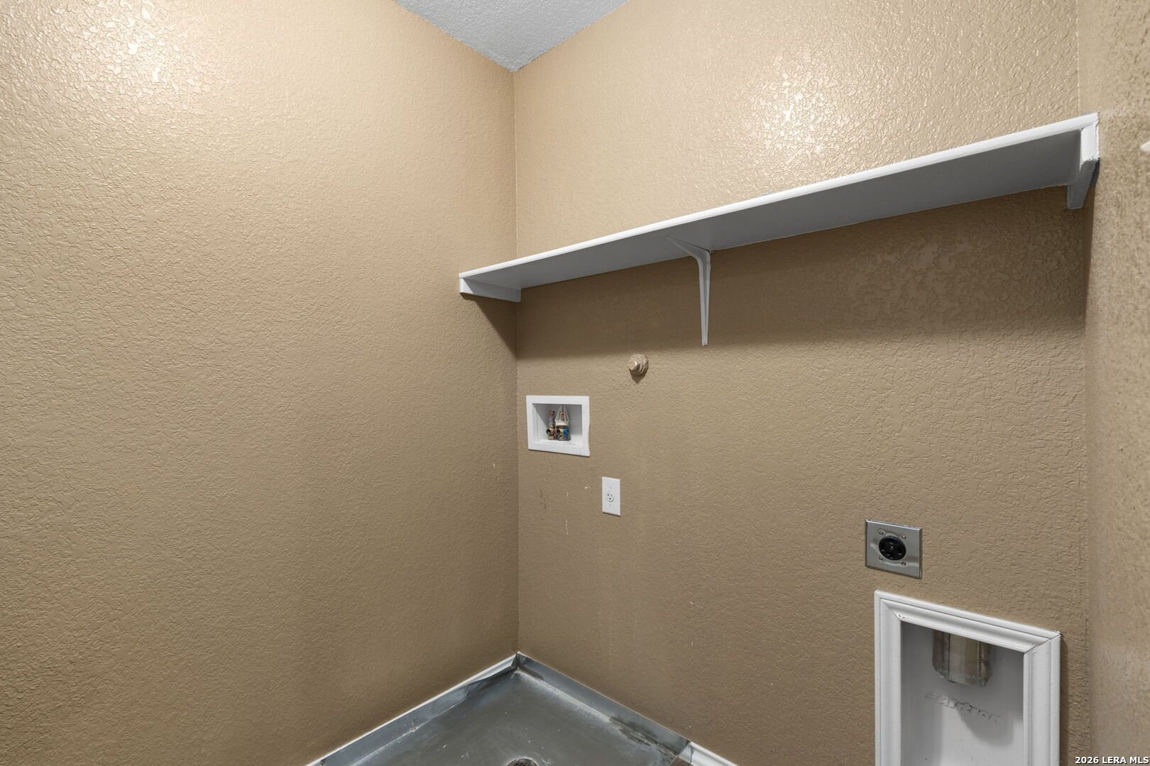 10127 Ancient Anchor