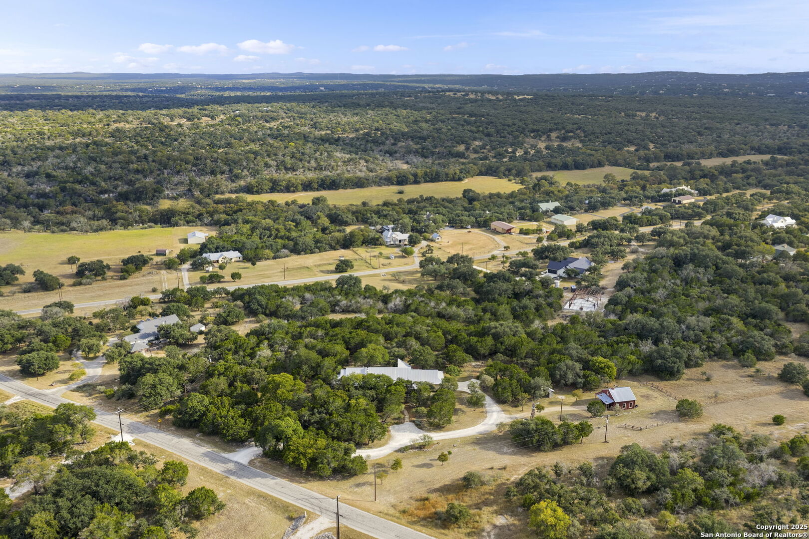 121 Saddle View