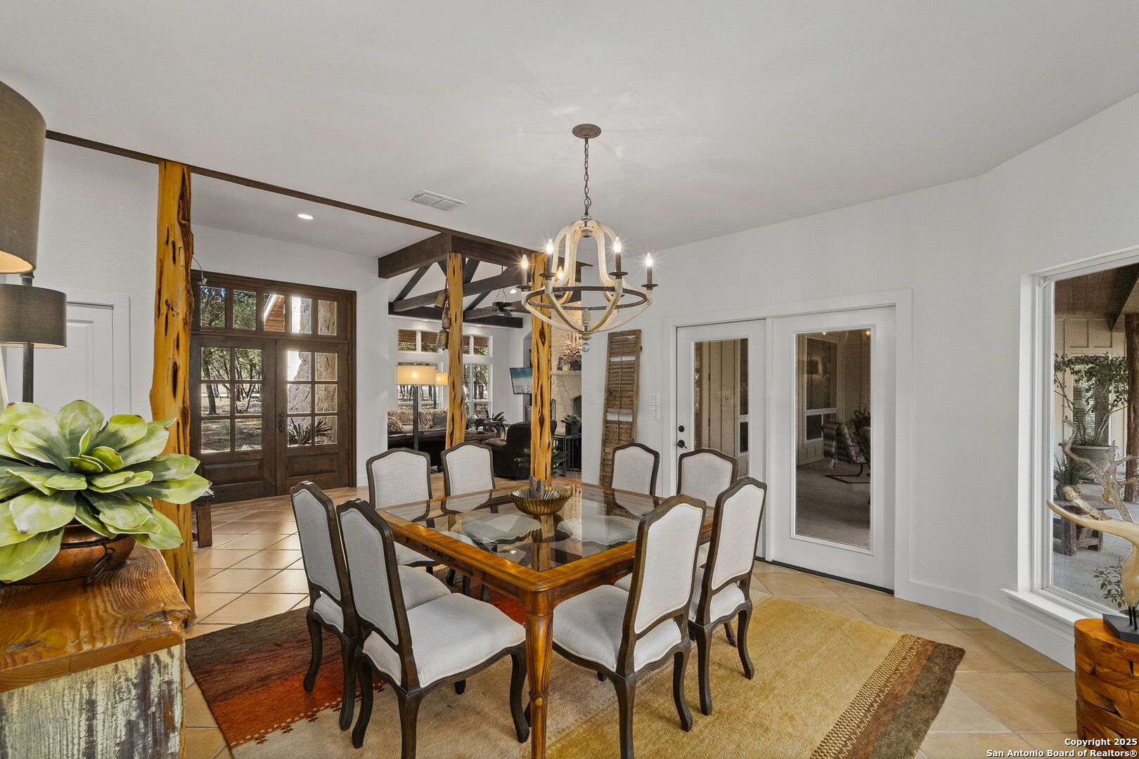 121 Saddle View