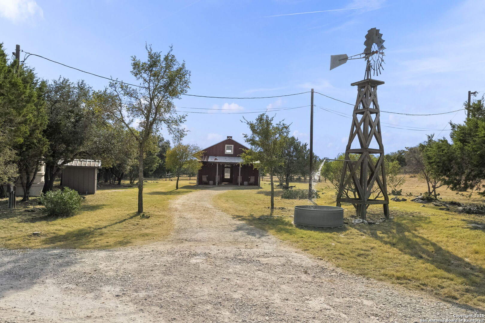 121 Saddle View