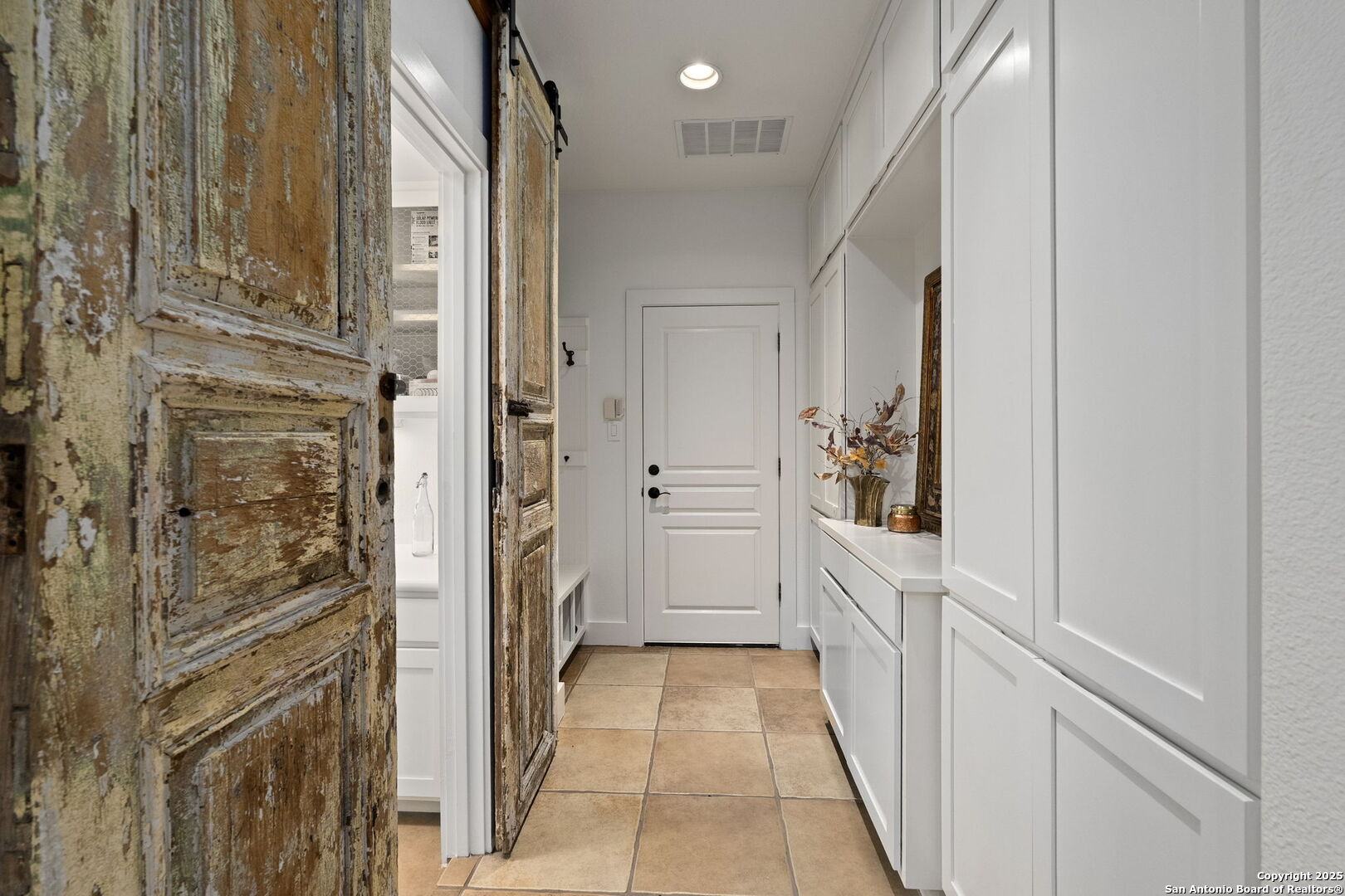 121 Saddle View