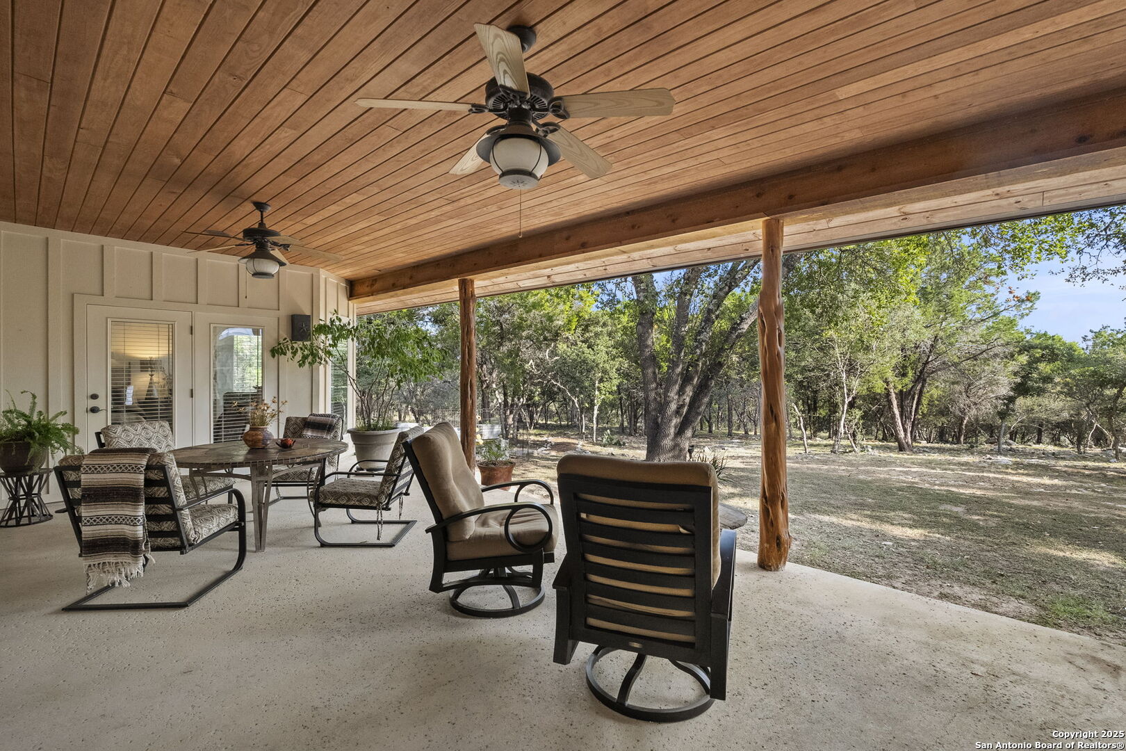 121 Saddle View