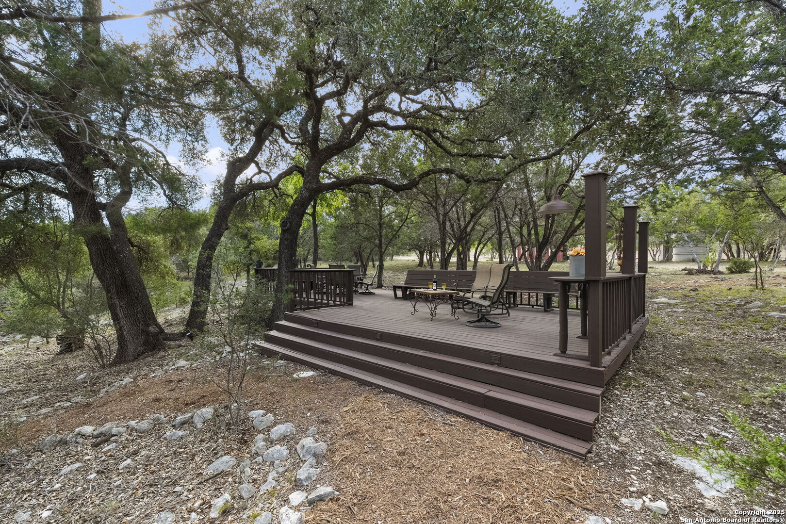121 Saddle View
