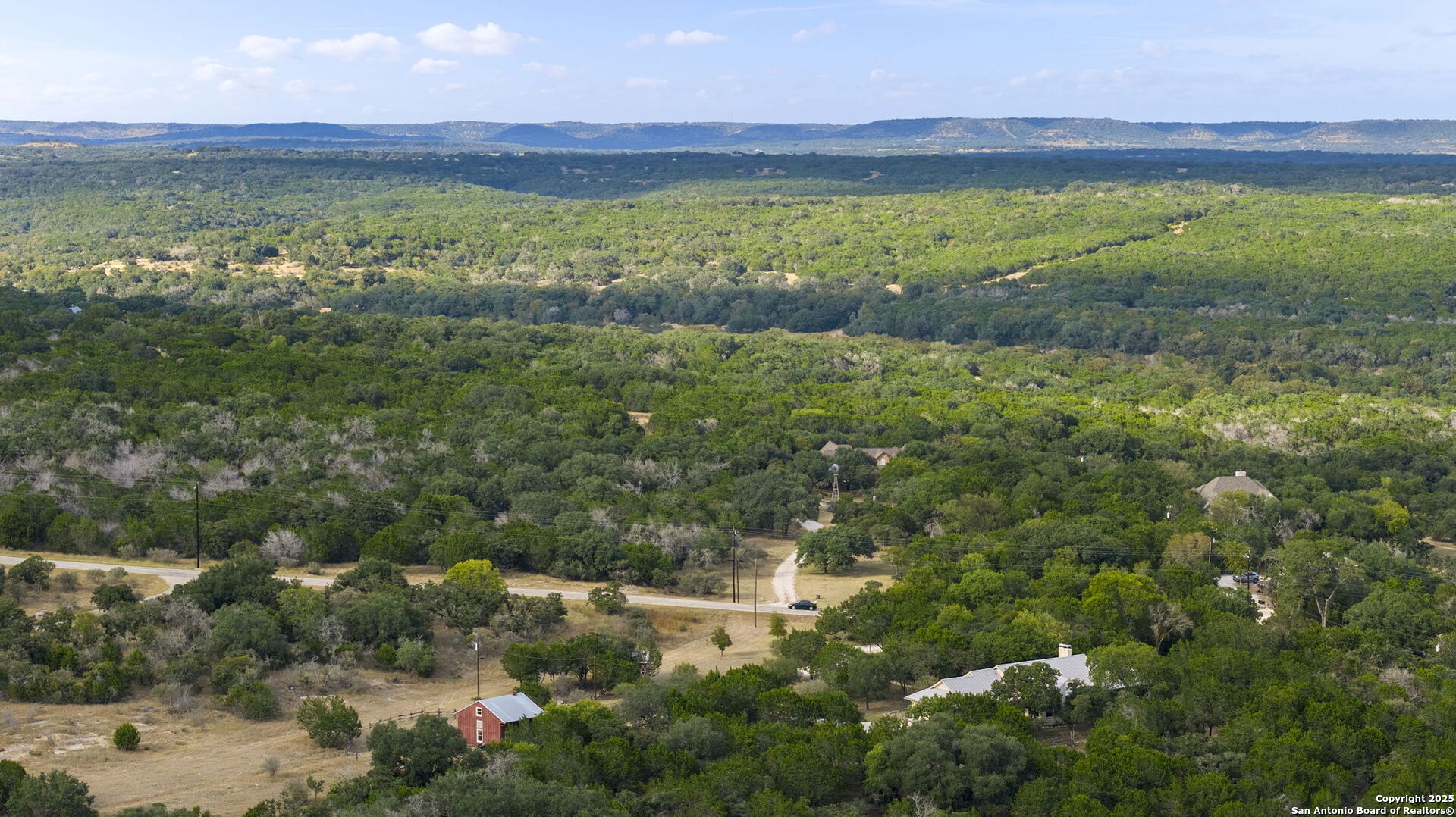 121 Saddle View
